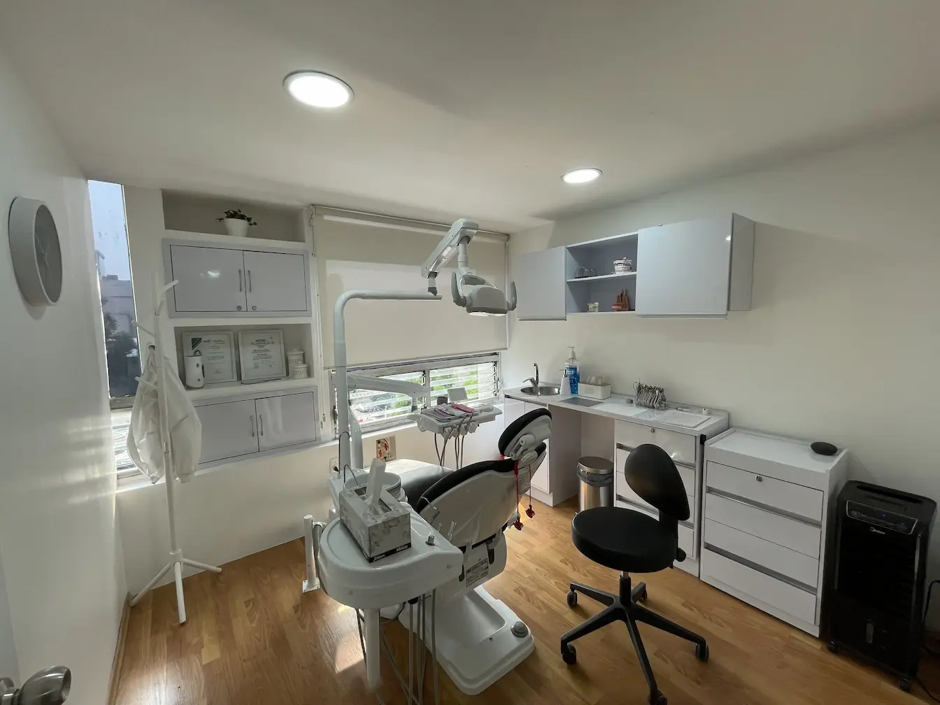 Consultorio 1 de clínica dental especializada Omdental en CDMX Consultorio 1 de clínica dental especializada Omdental en CDMX